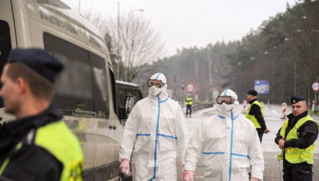 Policja wspiera kwarantannę