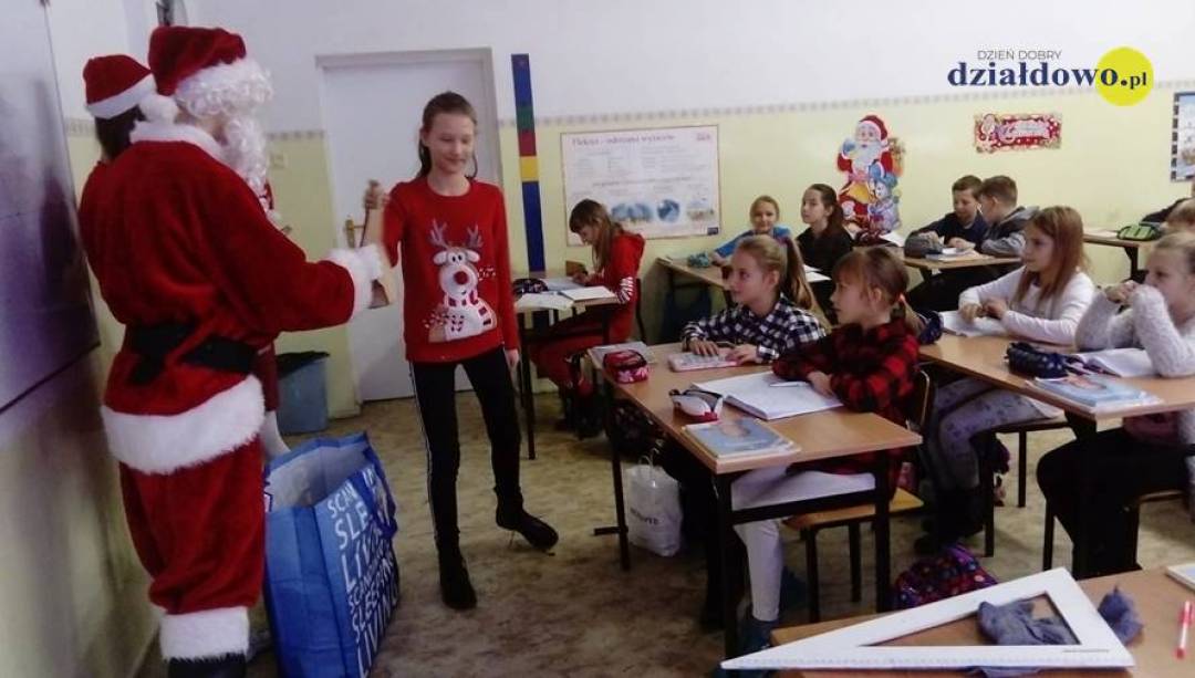 Mikołajkowy zawrót głowy w Zespole Szkół nr 2. (Fot. ZS nr 2)