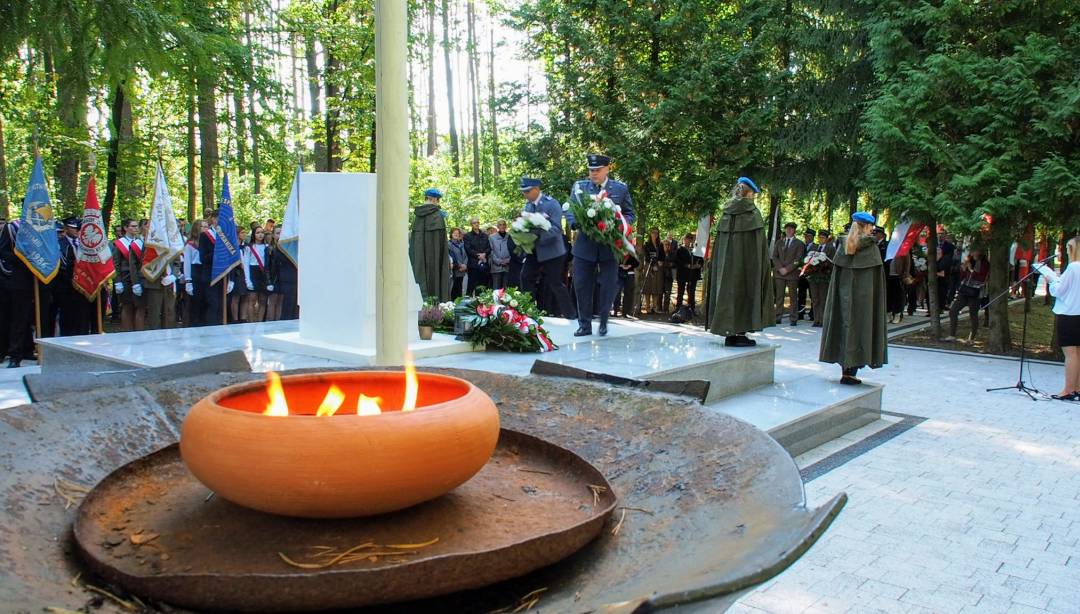 Uroczysty Apel Poległych w Lesie Białuckim. (Fot. MO)