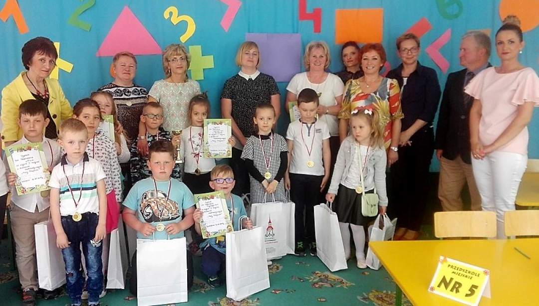 We wtorek 16 maja w Przedszkolu Miejskim nr 3 w Działdowie odbył się międzyprzedszkolny konkurs matematyczny „Mały Pitagoras”. (Fot. PM3) 