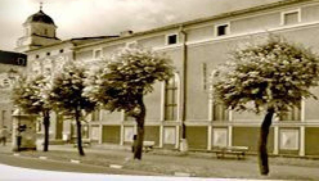 Burmistrz odwołał Dariusza Maćkowiaka ze stanowiska dyrektora MDK. Tymczasowo placówką będzie kierować Sławomir Rutkowski (fot. RW). 