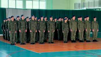 🇵🇱🎖️ Ślubowanie klas OPW w szkole w Iłowie 🎖️🇵🇱