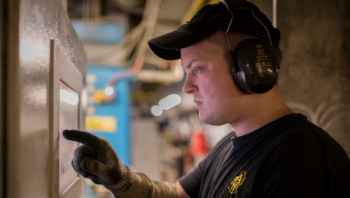 Szukamy operatora automatu IS