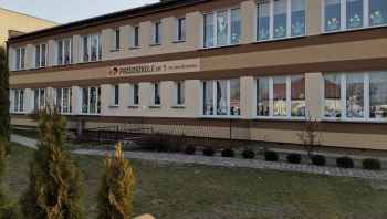 Szkoły i przedszkola wznawiają działalność